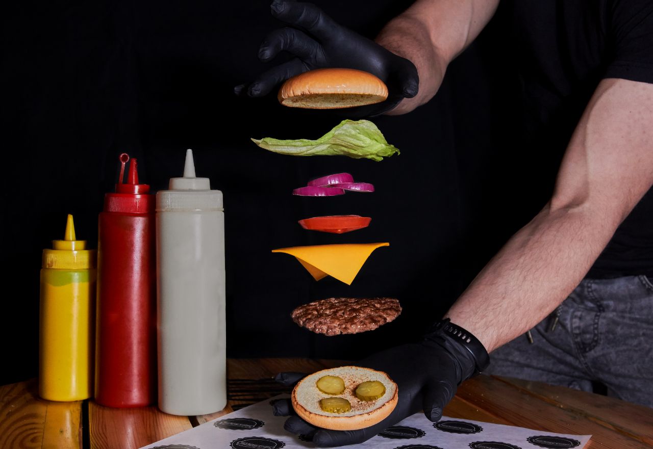 Constructor picture your burger