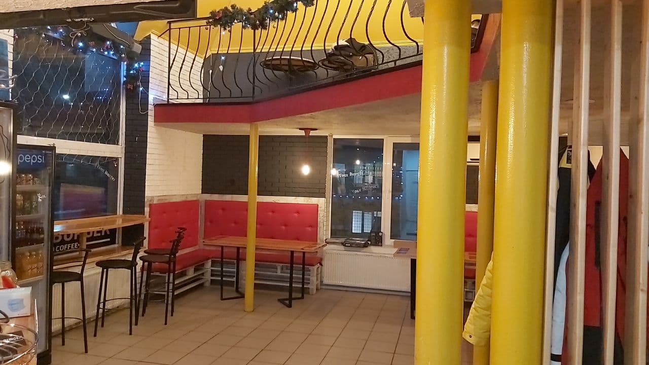 Бургерна Your Burger у Стебнику, вул. Грушевського, 6/1
